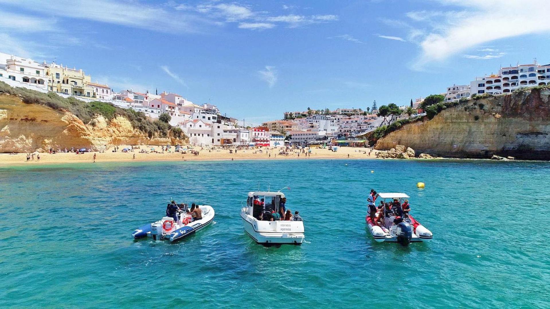 Flores By Algarve Vacation Villa