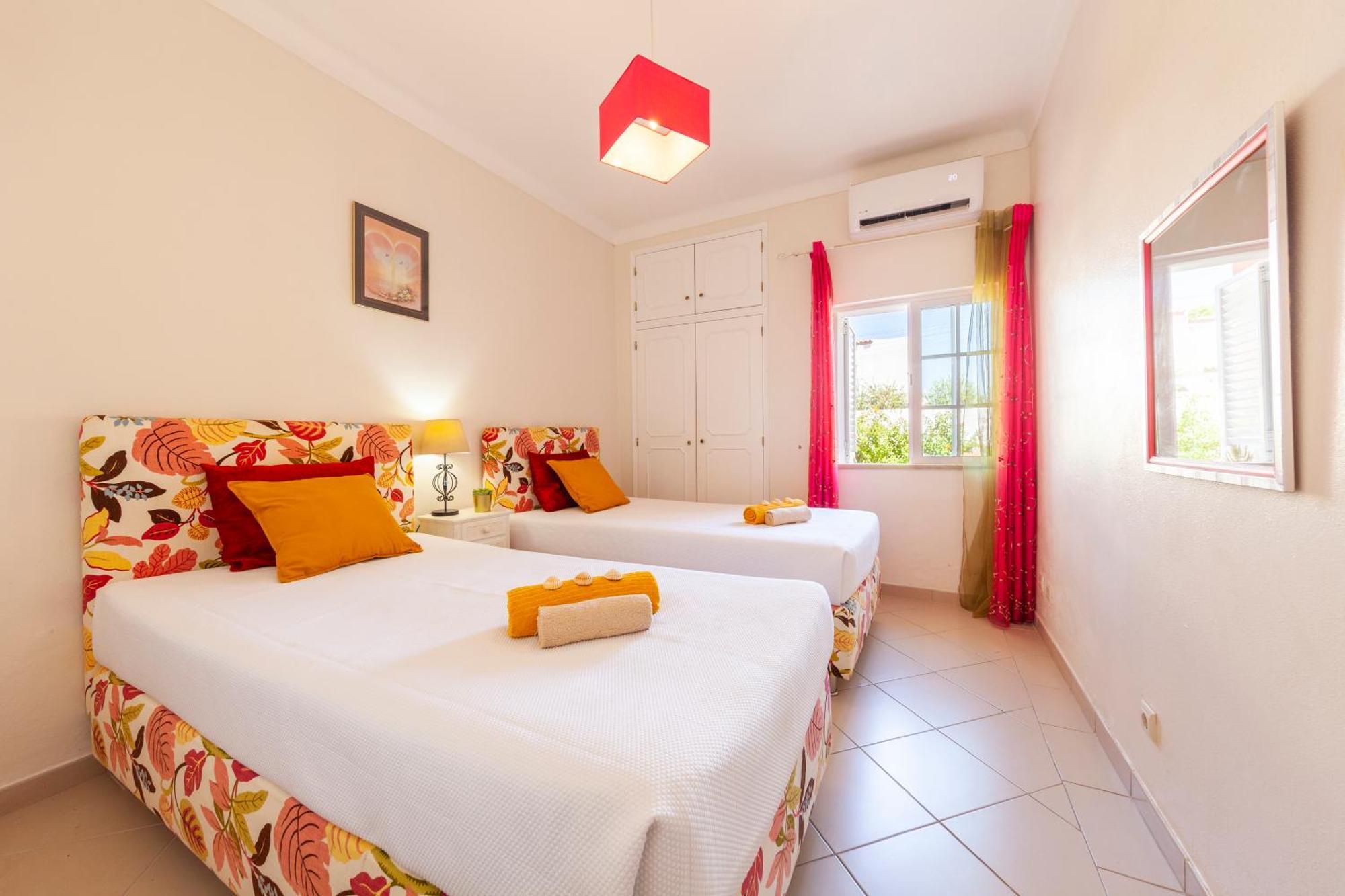 Villa Flores By Algarve Vacation *